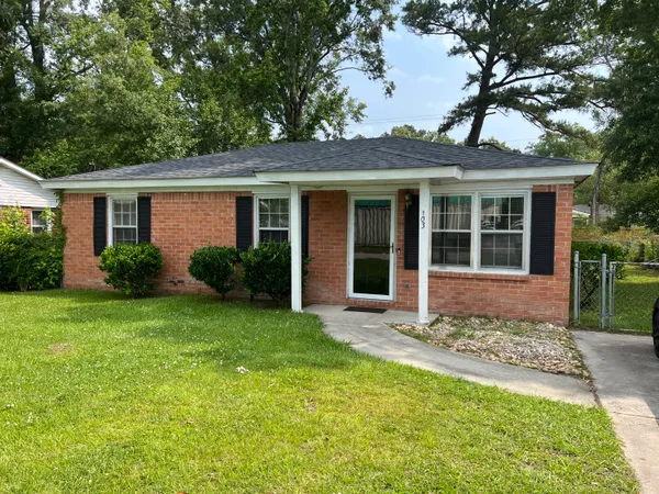 $1,750 | 103 Dorchester Manor Boulevard, North Charleston, SC 29420