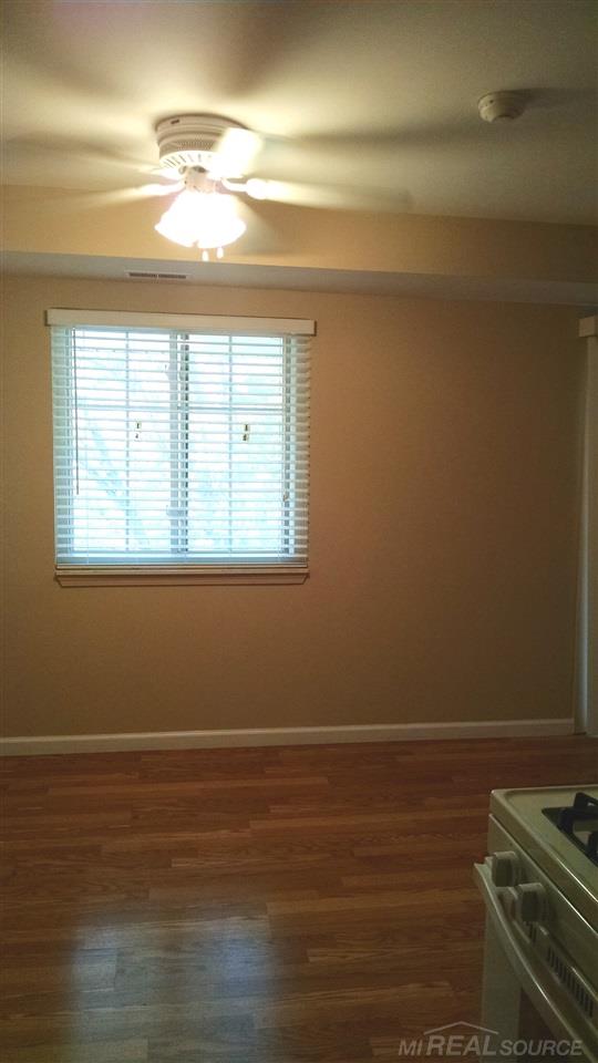 45260 Keding Street, Unit 301 Utica, MI 48317 - Photo 31 of 33