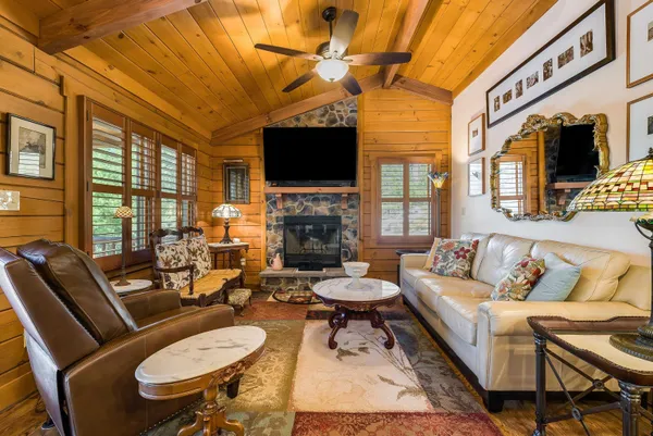 $574,900 | 16252 Crabtree Falls Highway, Vesuvius, VA 24483