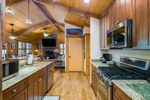 $574,900 | 16252 Crabtree Falls Highway, Vesuvius, VA 24483