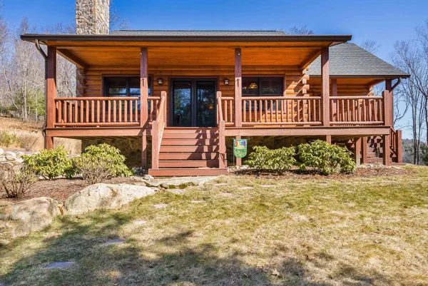 $574,900 | 16252 Crabtree Falls Highway, Vesuvius, VA 24483