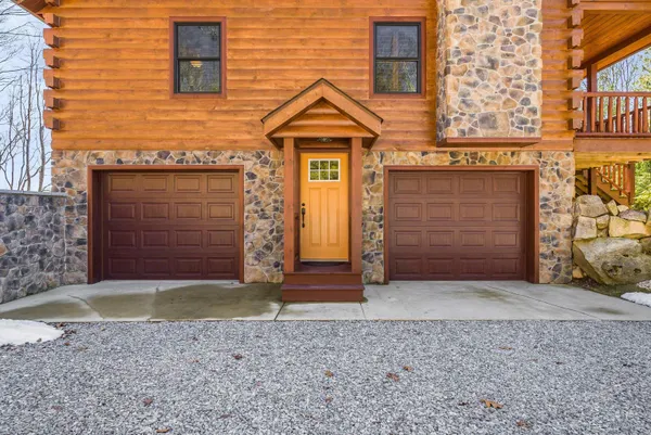 $574,900 | 16252 Crabtree Falls Highway, Vesuvius, VA 24483