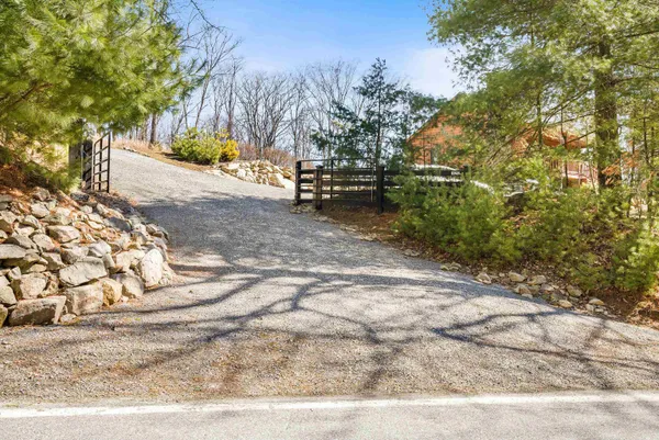 $554,500 | 16252 Crabtree Falls Highway, Vesuvius, VA 24483