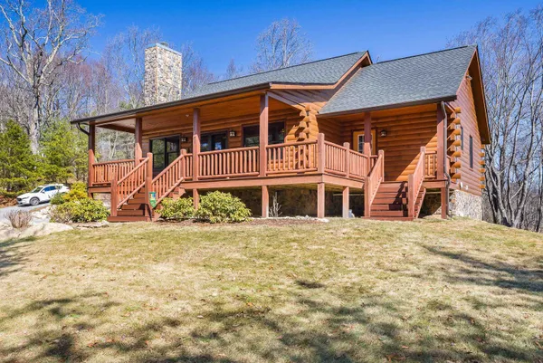 $574,900 | 16252 Crabtree Falls Highway, Vesuvius, VA 24483