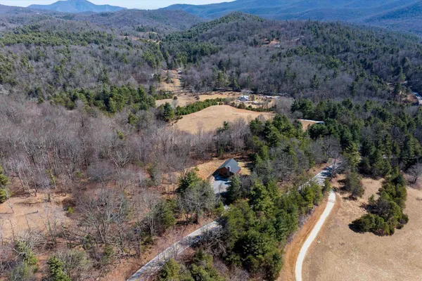 $554,500 | 16252 Crabtree Falls Highway, Vesuvius, VA 24483
