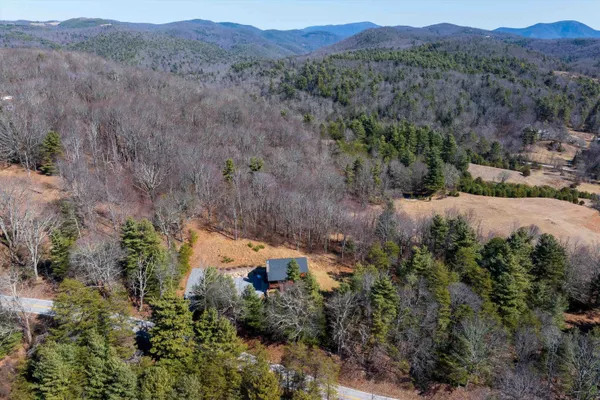 $574,900 | 16252 Crabtree Falls Highway, Vesuvius, VA 24483