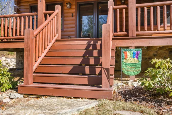 $574,900 | 16252 Crabtree Falls Highway, Vesuvius, VA 24483