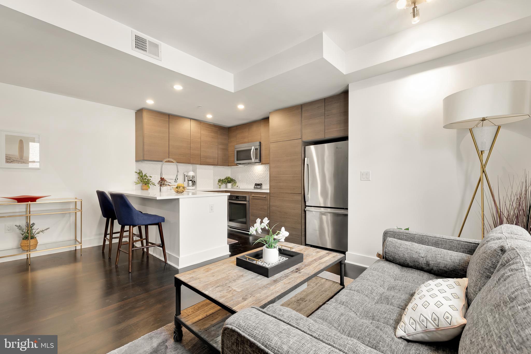 3511 13th Street Northwest, Unit 404 Washington, DC 20010 - Photo 5 of 19 Mint condition 2 BD/1 BA ONE BLOCK from 14th St
