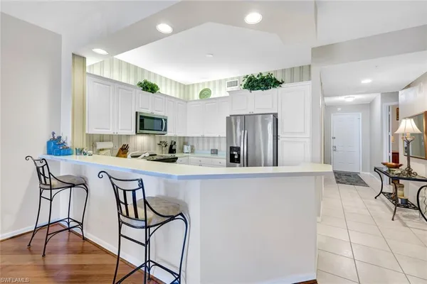 $13,000 | 400 Flagship Drive, Unit 905, Naples, FL 34108