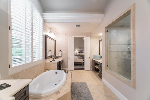 $1,195,000 | 46 South Shasta Bend Circle, The Woodlands, TX 77389