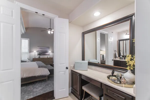 $1,195,000 | 46 South Shasta Bend Circle, The Woodlands, TX 77389