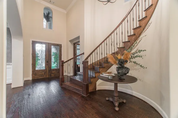 $1,195,000 | 46 South Shasta Bend Circle, The Woodlands, TX 77389