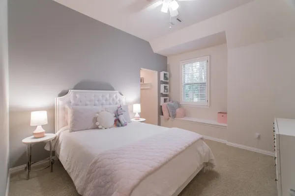 $1,195,000 | 46 South Shasta Bend Circle, The Woodlands, TX 77389