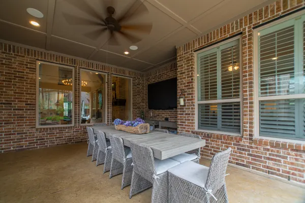 $1,195,000 | 46 South Shasta Bend Circle, The Woodlands, TX 77389