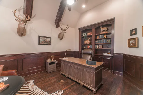 $1,195,000 | 46 South Shasta Bend Circle, The Woodlands, TX 77389