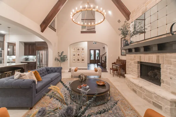 $1,195,000 | 46 South Shasta Bend Circle, The Woodlands, TX 77389
