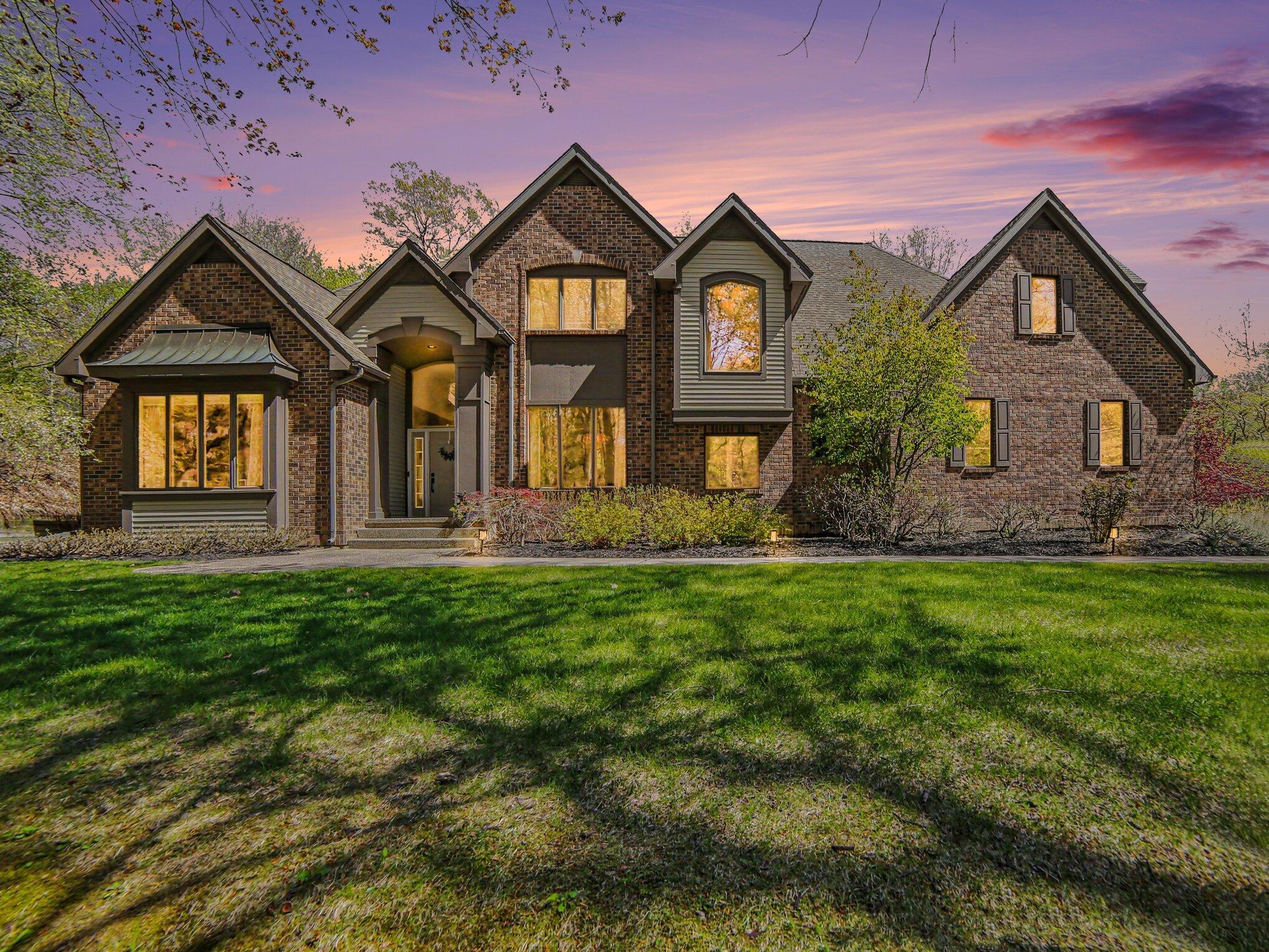 19168 Hoffmaster Drive Spring Lake, MI 49456 - Photo 1 of 56 001_file_7353