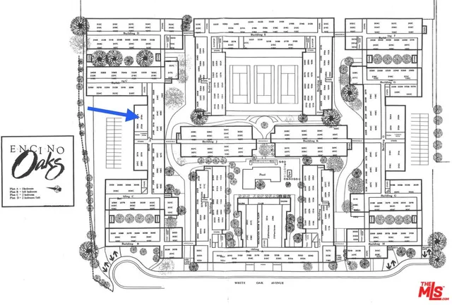 a black and white photo of a bathroom