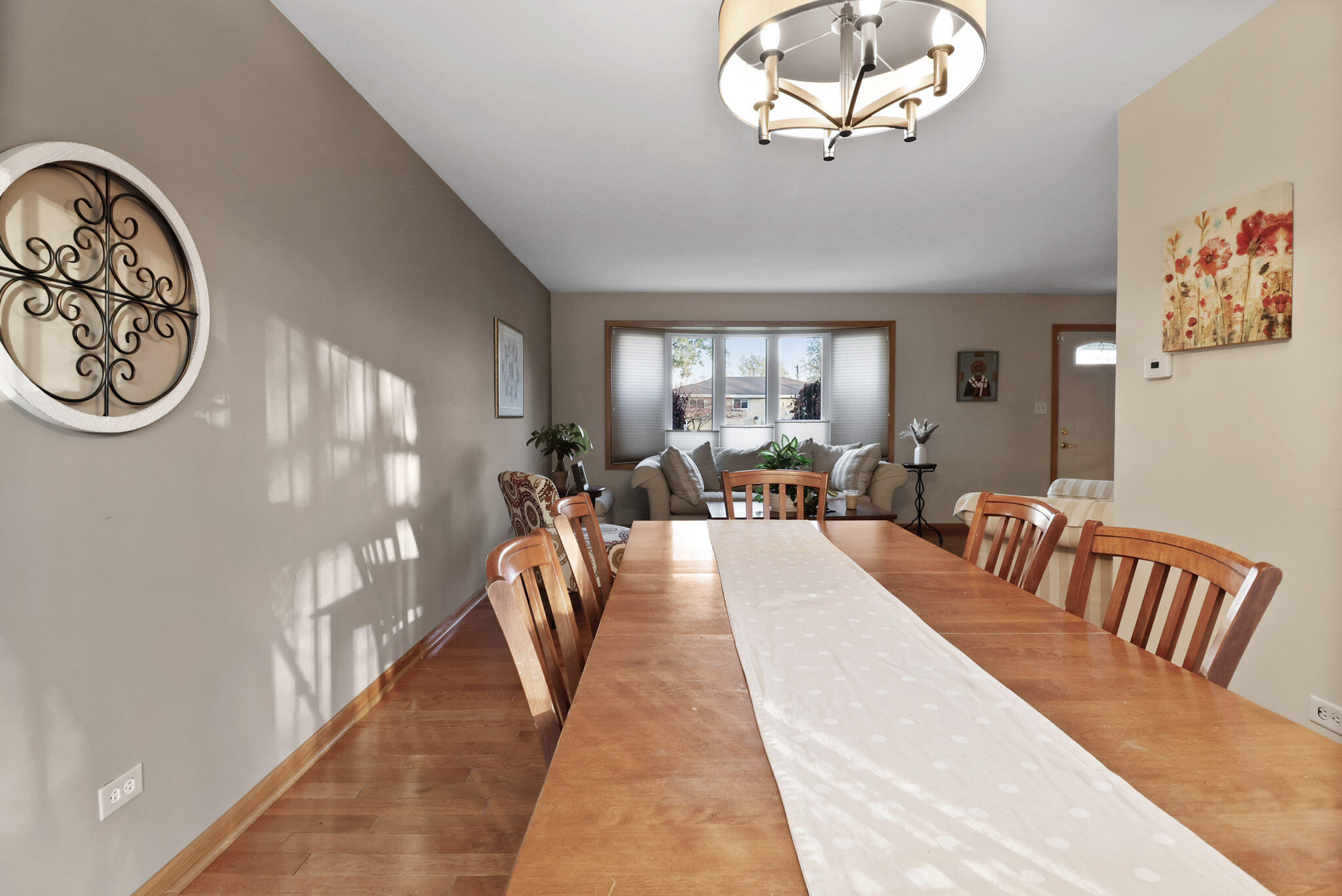 8036 Beech Avenue Munster, IN 46321 - Photo 6 of 28 a living room with furniture and a large window