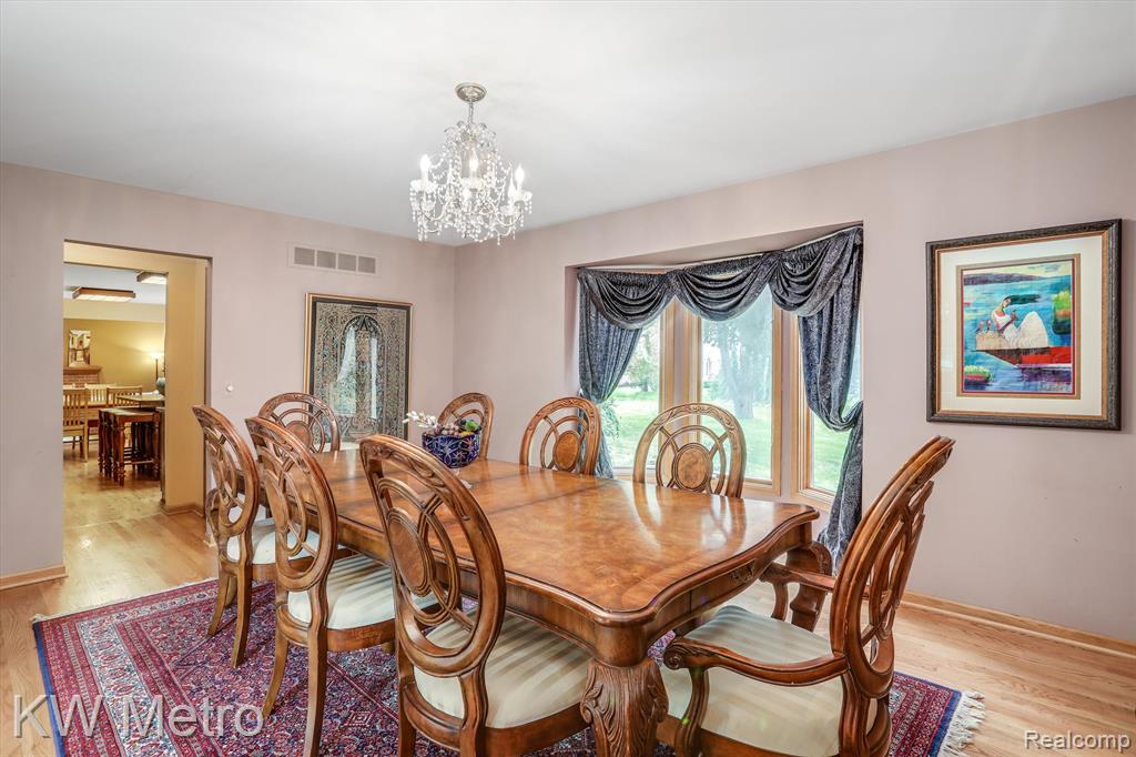 1372 Sherborn Court Rochester Hills, MI 48306 - Photo 8 of 48