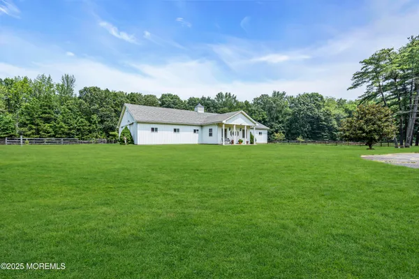 $3,900,000 | 447 Stagecoach Road, Millstone Township, NJ 08510