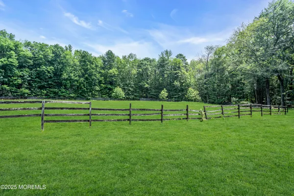 $3,900,000 | 447 Stagecoach Road, Millstone Township, NJ 08510