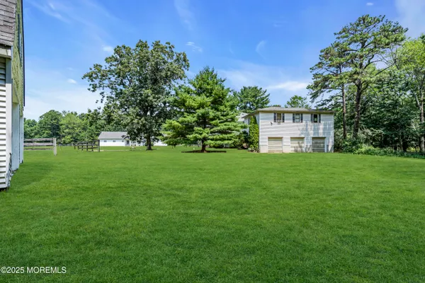 $3,900,000 | 447 Stagecoach Road, Millstone Township, NJ 08510