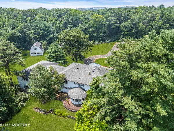 $3,900,000 | 447 Stagecoach Road, Millstone Township, NJ 08510