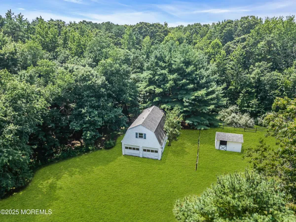 $3,900,000 | 447 Stagecoach Road, Millstone Township, NJ 08510