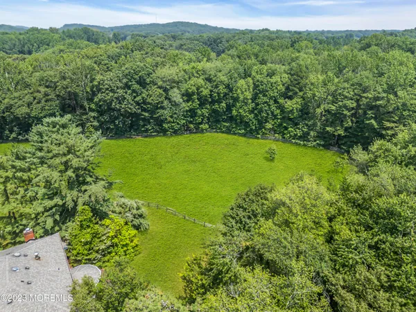$3,900,000 | 447 Stagecoach Road, Millstone Township, NJ 08510