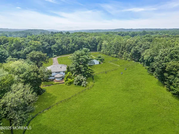 $3,900,000 | 447 Stagecoach Road, Millstone Township, NJ 08510