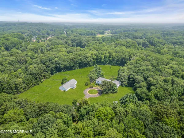 $3,900,000 | 447 Stagecoach Road, Millstone Township, NJ 08510