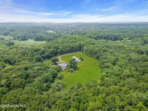 $3,900,000 | 447 Stagecoach Road, Millstone Township, NJ 08510