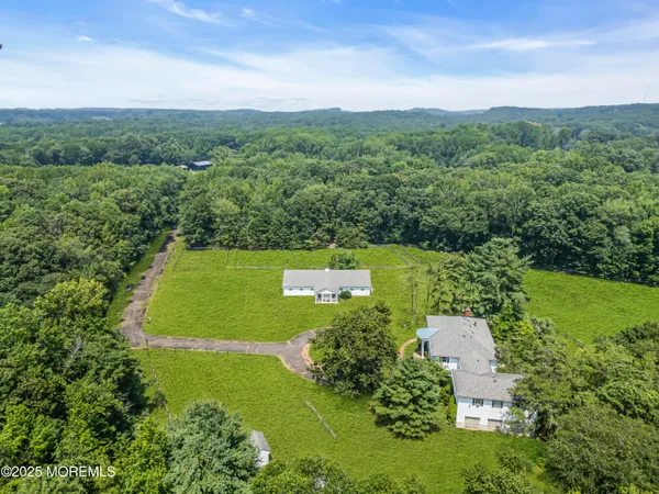 $3,900,000 | 447 Stagecoach Road, Millstone Township, NJ 08510