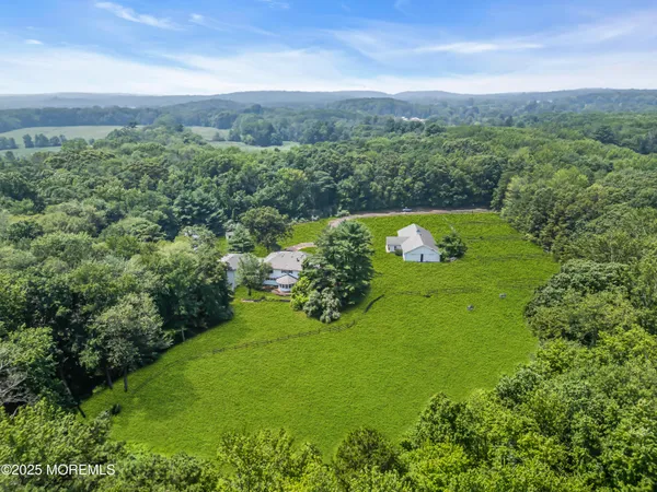 $3,900,000 | 447 Stagecoach Road, Millstone Township, NJ 08510