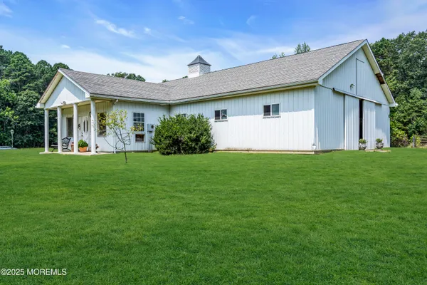 $3,900,000 | 447 Stagecoach Road, Millstone Township, NJ 08510