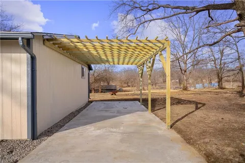 $335,000 | 6606 East 103rd Street, Kansas City, MO 64134