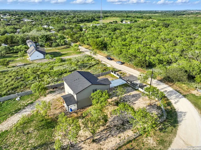 $492,000 | 774 County Road 6843, Lytle, TX 78052