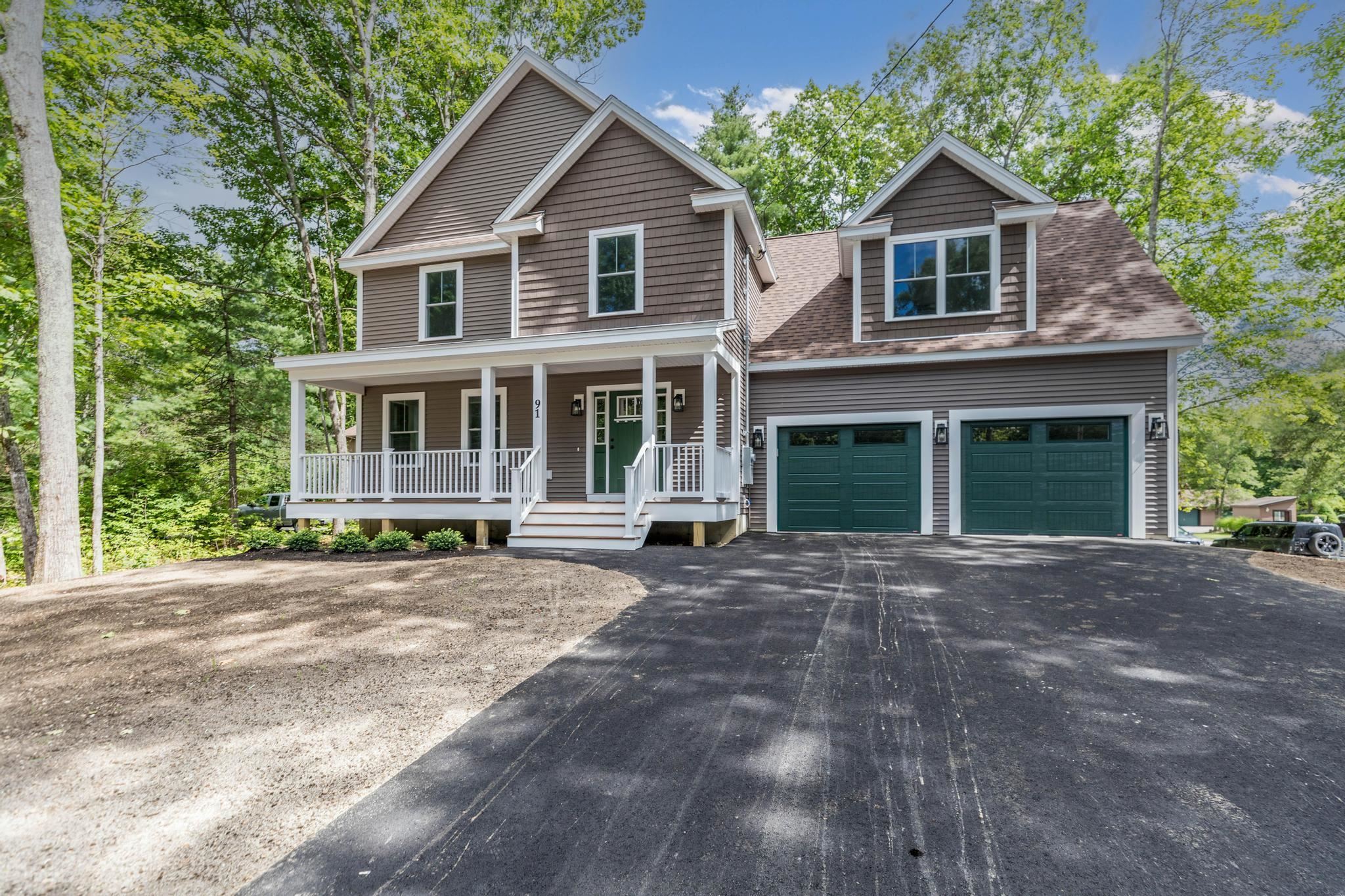 91 Eastern Avenue Rochester, NH 03867 - Photo 1 of 40