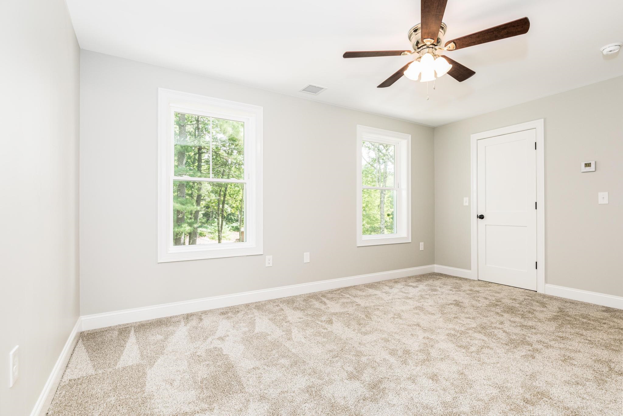 91 Eastern Avenue Rochester, NH 03867 - Photo 15 of 40