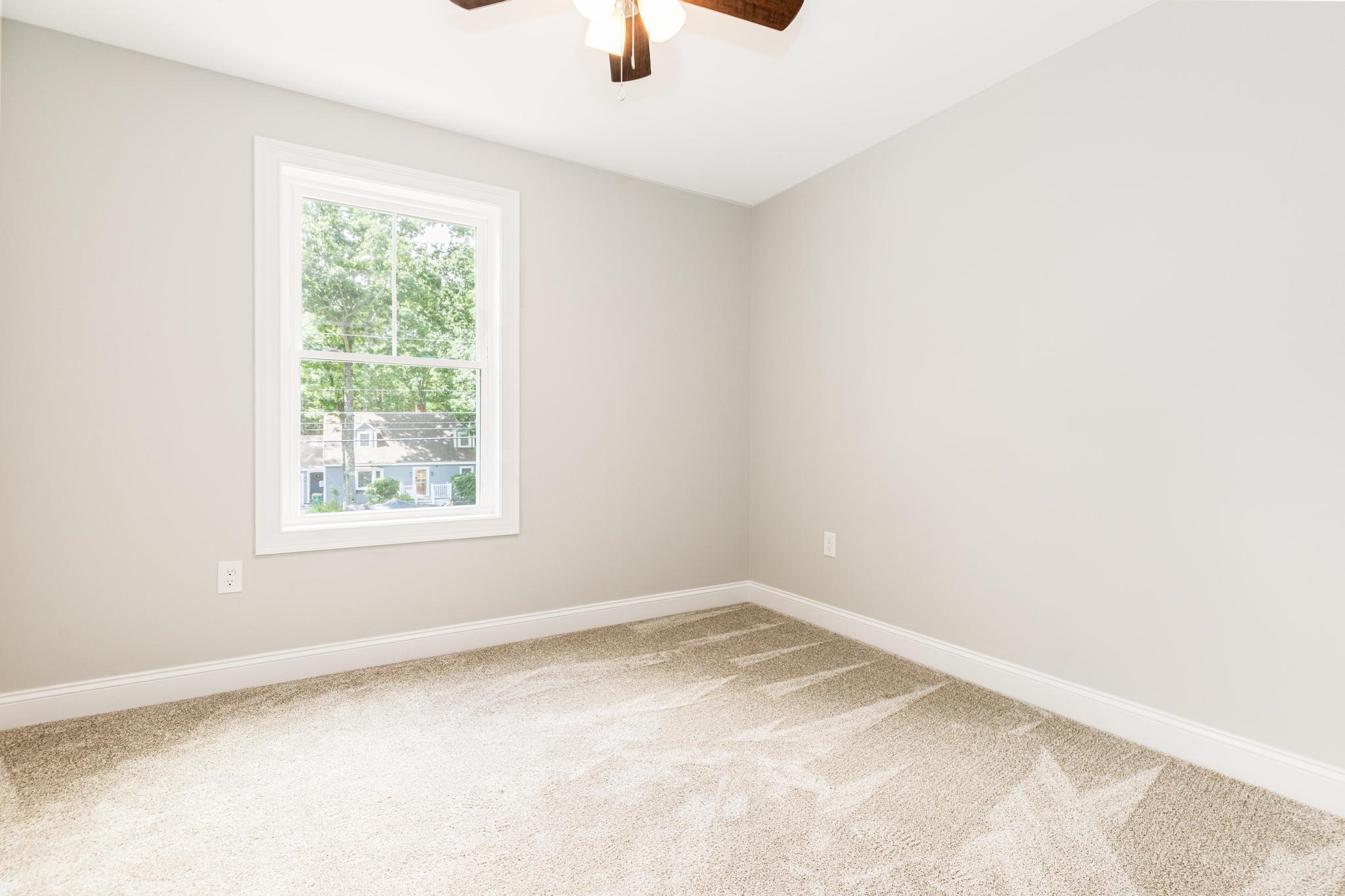 91 Eastern Avenue Rochester, NH 03867 - Photo 16 of 40