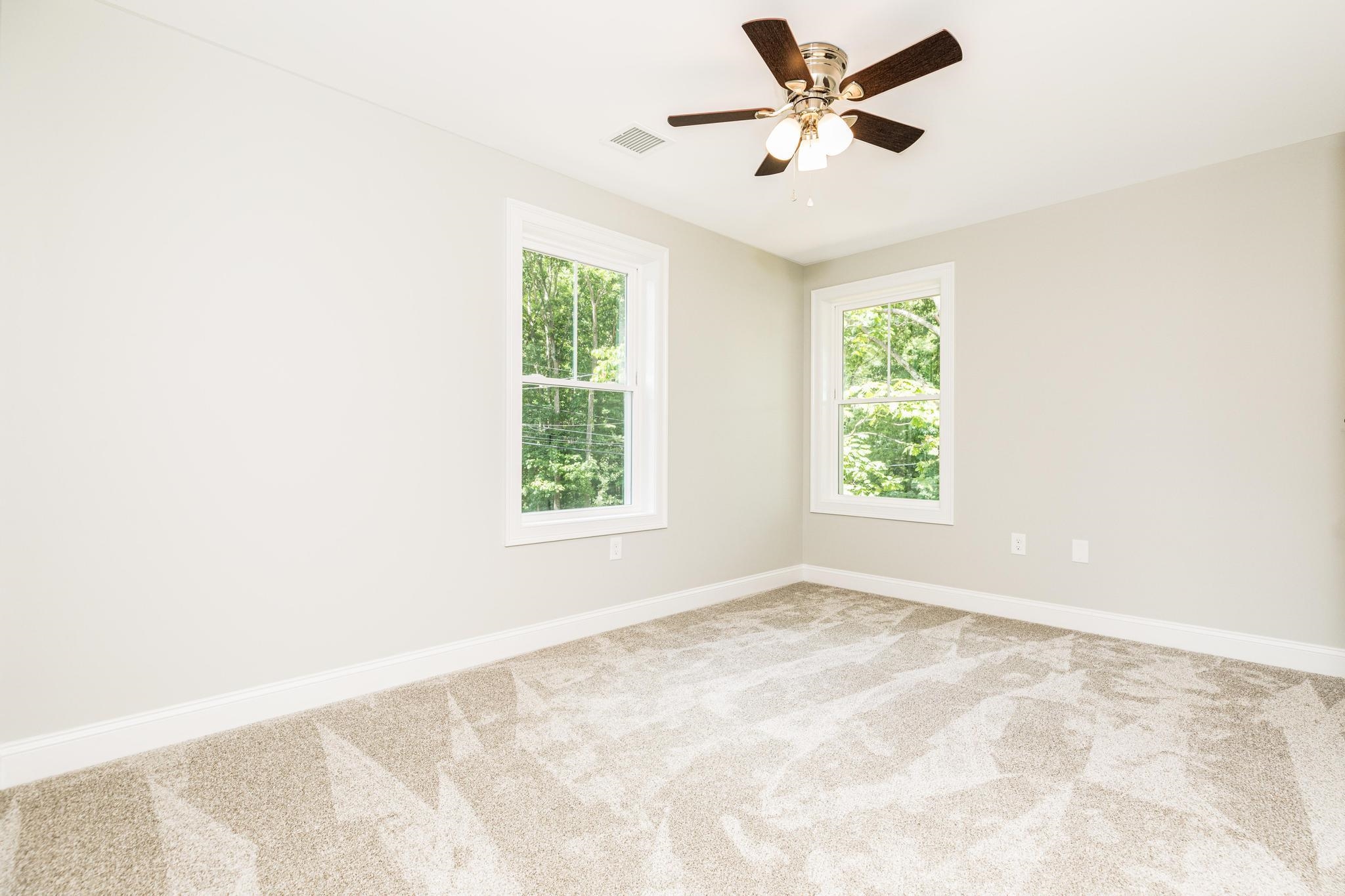 91 Eastern Avenue Rochester, NH 03867 - Photo 19 of 40