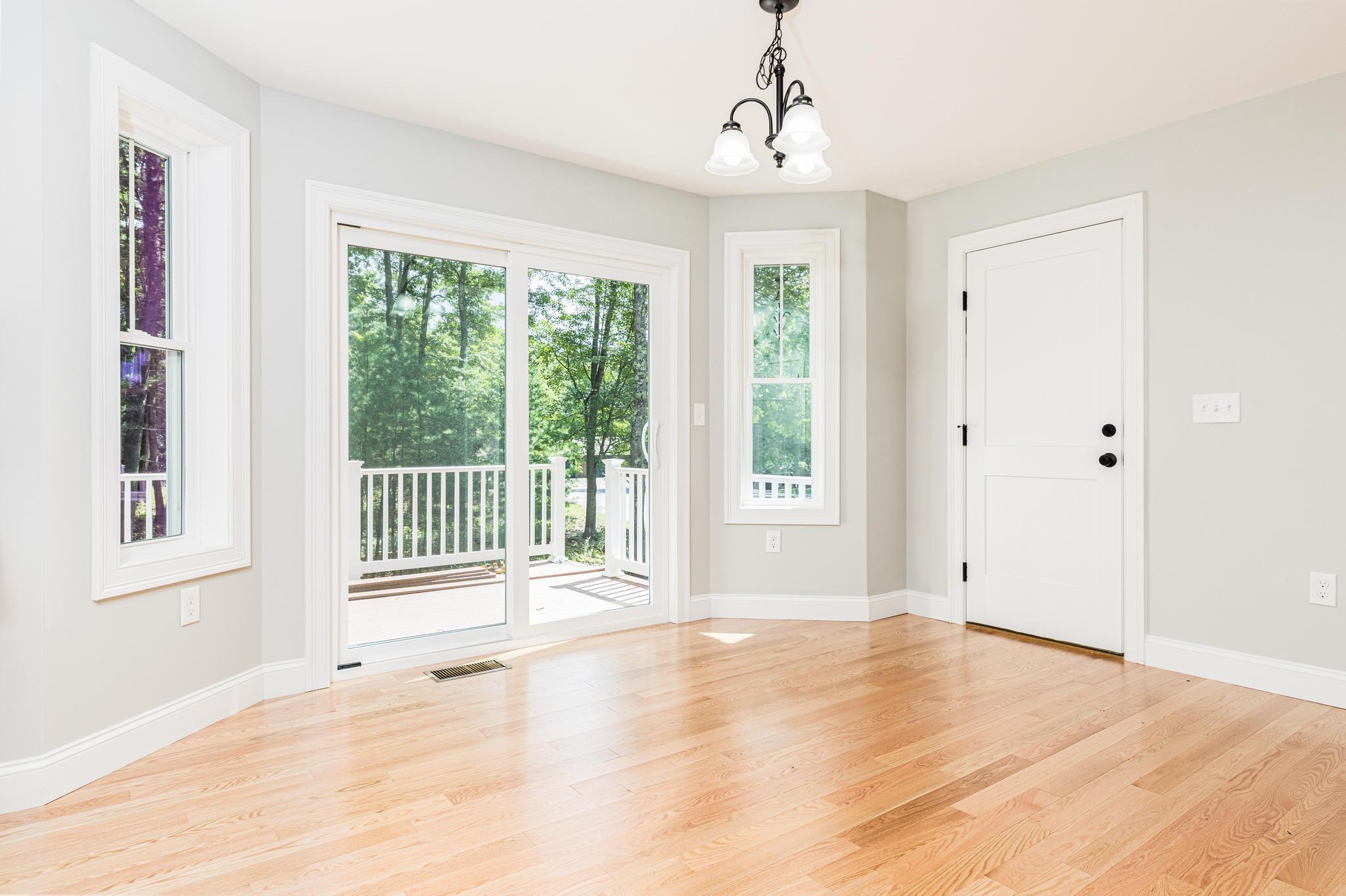 91 Eastern Avenue Rochester, NH 03867 - Photo 6 of 40