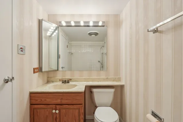 $210,000 | 35 South Baybrook Drive, Unit 114, Palatine, IL 60074