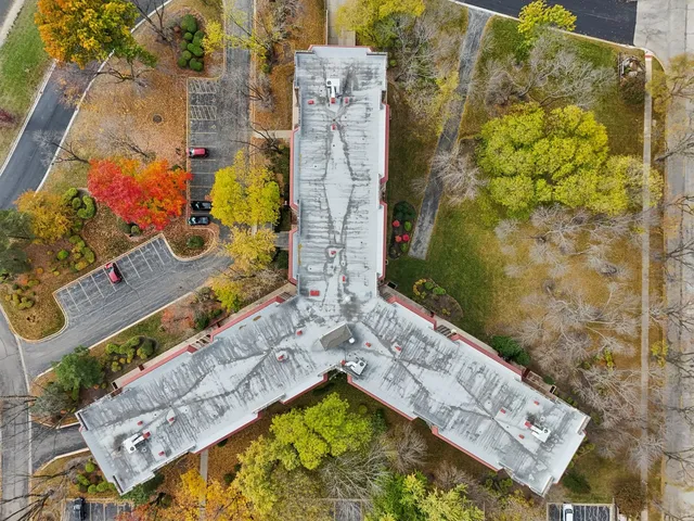 $210,000 | 35 South Baybrook Drive, Unit 114, Palatine, IL 60074