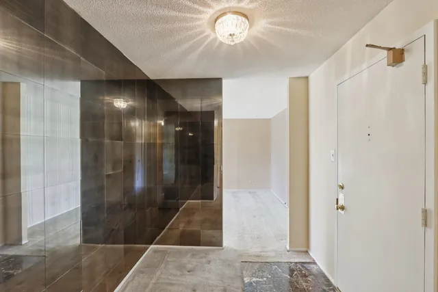 $210,000 | 35 South Baybrook Drive, Unit 114, Palatine, IL 60074