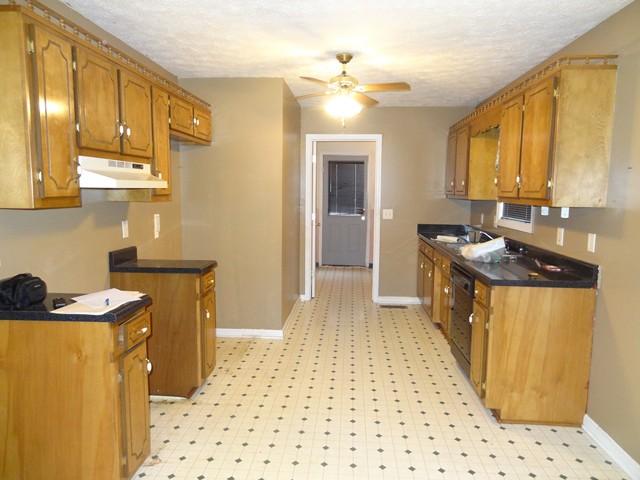1141 Elam Road Manchester, TN 37355 - Photo 15 of 17