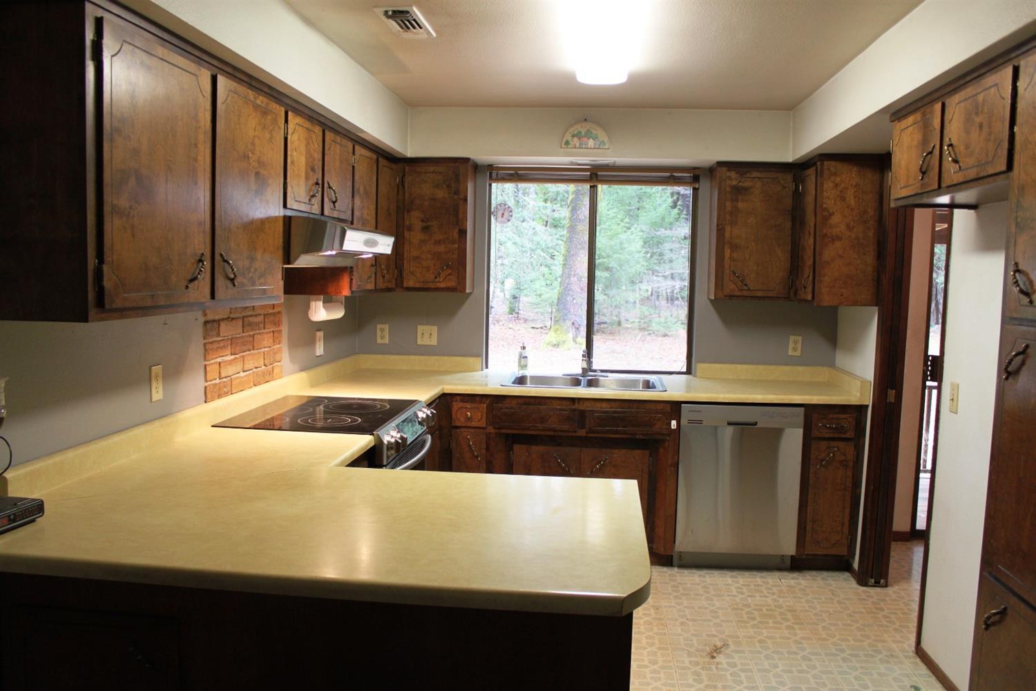 230 Fir Canyon Road Grants Pass, OR 97527 - Photo 5 of 27 Additional Photo