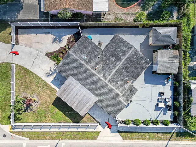 a view of yard from deck