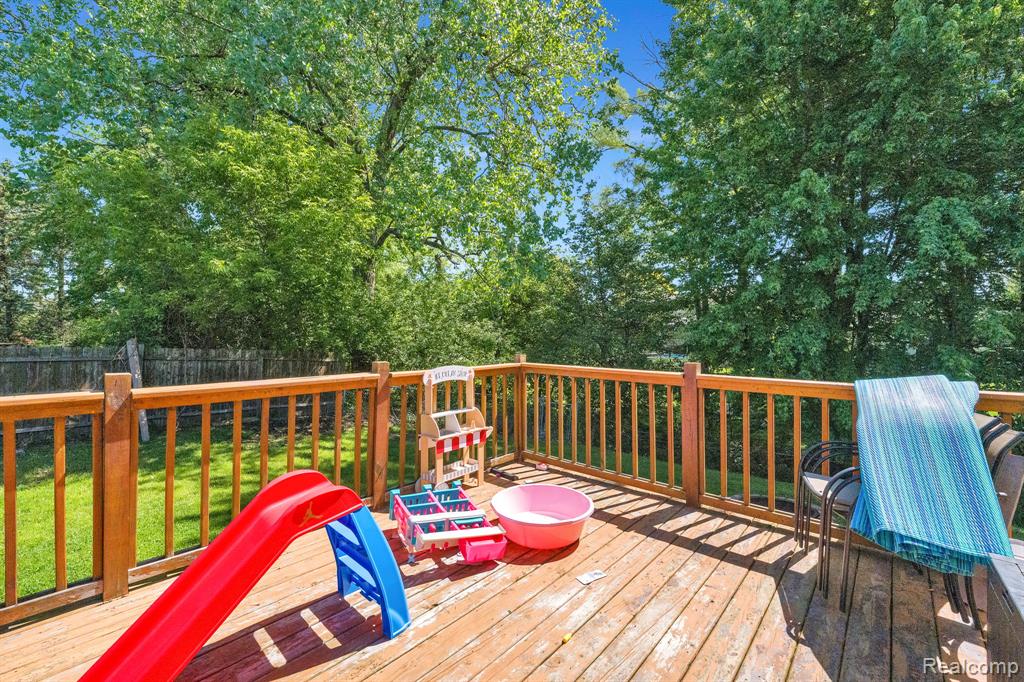 18823 Millar Road Clinton Township, MI 48036 - Photo 32 of 37